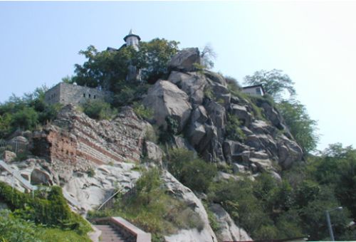 Возможно, на этой скале в окрестностях Пловдива находился замок Станемак